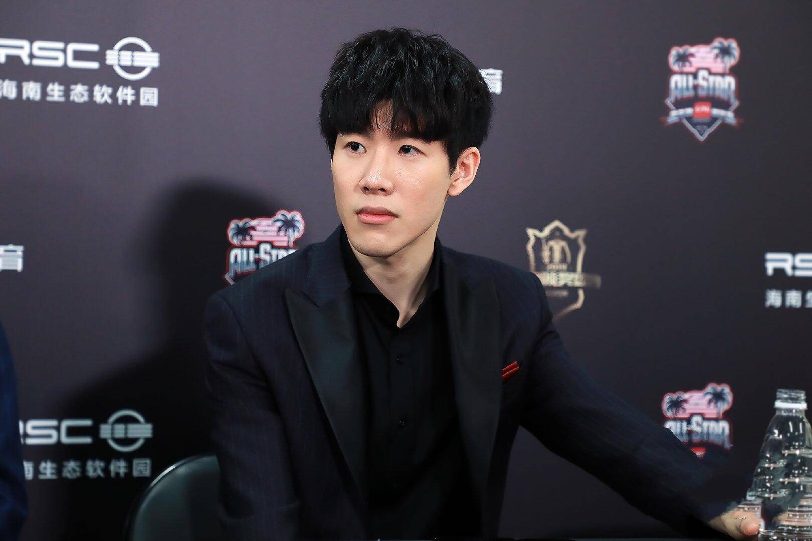 他能否成为 他能否成为